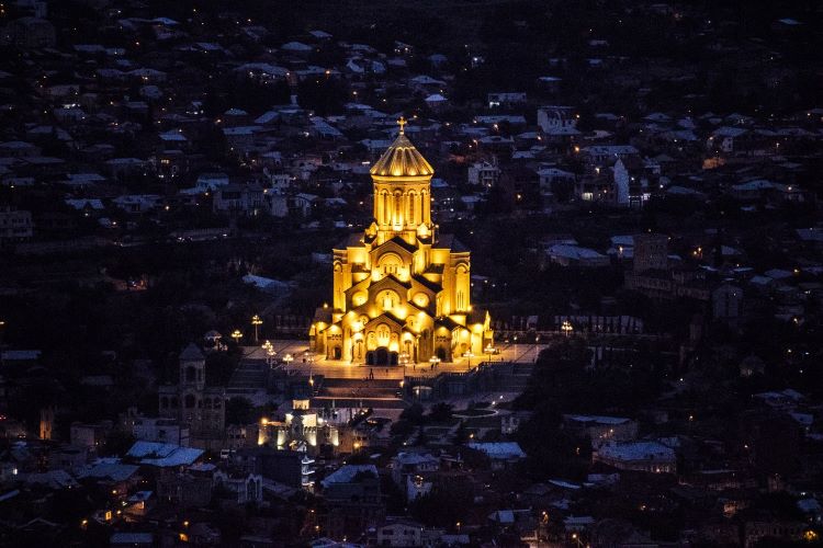 The Holy Trinity Cathedral of Tbilisi_7d9a2_lg.jpg